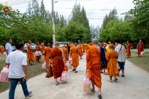 ภาพ No.238966:วันเสาร์ที่ 16 สิงหาคม พ.ศ. 2568 งานบุญประจำปี ครั้งที่ 20 พิธีทักษิณานุปทานแด่บรรพชน ตระกูลผ่องสวัสดิ์และหมู่ญาติที่ล่วงลับไปแล้ว ณ พระมหาเจดีย์ทัตตชีโว ศูนย์อบรมเยาวชนกาญจนบุรี