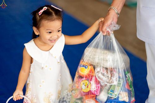 ภาพ No.263999:วันอาทิตย์ที่ 2 พฤศจิกายน พ.ศ. 2568 พิธีตักบาตรอาทิตย์ต้นเดือน ณ บ้านแก้วเรือนทองคุณยายฯ วัดพระธรรมกาย