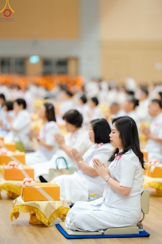 ภาพ No.153340:พิธีมุทิตาสักการะ พระภิกษุ-สามเณร ผู้สอบไล่ได้เปรียญธรรม ประโยค 1-2 ถึงประโยค ป.ธ.9 และบาลีศึกษา ประโยค1-2 ถึง บ.ศ.9 , พิธีมอบดวงแก้วสามเณรผู้ทรงบาลีไวยากรณ์ วัดพระธรรมกาย และ ศูนย์ส่งเสริมศีลธรรมในประเทศและต่างประเทศ วันอาทิตย์ที่ 8 กันยายน พ.ศ.2567