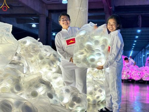 ภาพ No.150726:V.44 เพื่อพ่อ ภาพเตรียมงาน ปฎิบัติงาน ของเจ้าหน้าที่ อาสาสมัคร ทุกสถานะ เพื่อความสำเร็จ ในงานวันธรรมชัย วันอังคารที่ 27 สิงหาคม พ.ศ. 2567