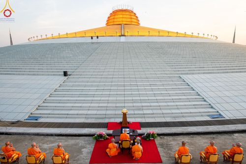ภาพ No.194640:พิธีปฐมเริ่มสุวรรณรังสรรค์มหาธรรมกายเจดีย์ วันจันทร์ที่ 13 มกราคม พ.ศ. 2568 ณ มหาธรรมกายเจดีย์ วัดพระธรรมกาย จ.ปทุมธานี