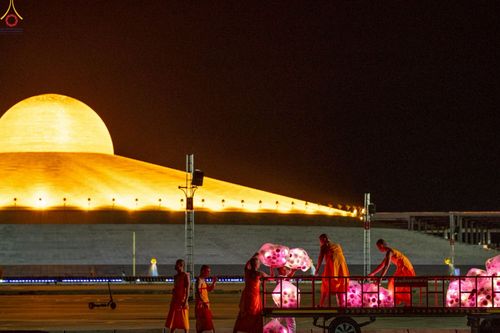 ภาพ No.241122:วันพุธที่ 27 สิงหาคม พ.ศ. 2568 พิธีจุดประทีป ในวันธรรมชัย ณ วัดพระธรรมกาย