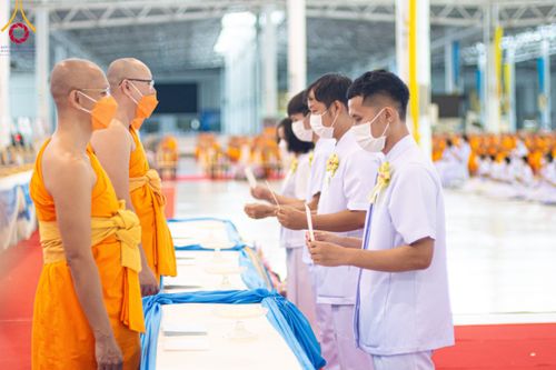 ภาพ No.87902:พิธีรำลึกนักสร้างบารมี ในวันมหารำลึกครั้งที่ 33 วันเสาร์ที่ 16 กันยายน พ.ศ. 2566 ณ หน้ารัตนบัลลังก์ สภาธรรมกายสากล วัดพระธรรมกาย