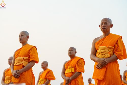 ภาพ No.307503:วันที่ 31 มกราคม พ.ศ. 2569 พิธีจุดประทีปธรรมถวายเป็นพุทธบูชา  และบูชาธรรมมหาปูชนียาจารย์ (ภาพชุดที่ 2) ณ วัดพระธรรมกาย ปทุมธานี ในโครงการธรรมยาตรา กตัญญูบูชา มหาปูชนียาจารย์ พระมงคลเทพมุนี(สด จนฺทสโร) พระผู้ปราบมาร อนุสรณ์สถาน 7 แห่ง ปีที่ 14