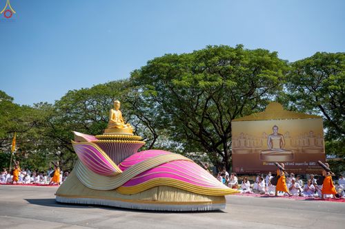 ภาพ No.304680:วันที่ 25 มกราคม พ.ศ. 2569 พิธีต้อนรับพระธรรมยาตรา (ภาพชุดที่ 2) รร.สามัคคีราษฏร์บำรุง-วัดพระธรรมกาย ในโครงการธรรมยาตรา กตัญญูบูชา มหาปูชนียาจารย์ พระมงคลเทพมุนี(สด จนฺทสโร) พระผู้ปราบมาร อนุสรณ์สถาน 7 แห่ง ปีที่ 14