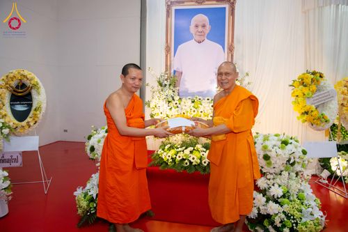 ภาพ No.314877:วันอาทิตย์ที่ 22 มีนาคม พ.ศ. 2569 พิธีบำเพ็ญกุศล คุณพ่อณรงค์ จินตมากุล  สิริอายุ 99 ปี 11 เดือน โยมบิดา พระครูปลัดรัตนวีรวัฒน์ (รังสฤษดิ์ อิทฺธิจินตโก) ที่ปรึกษาเจ้าคณะจังหวัดปทุมธานี เจ้าอาวาสวัดพระธรรมกาย  ณ ห้องปลูกศรัทธา 2 วัดพระธรรมกาย ปทุมธานี