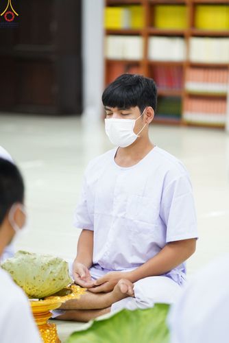 ภาพ No.78602:พิธีตัดปอยผมและปลงผมนาคธรรมทายาท  โครงการบรรพชาและอุปสมบทหมู่ วันคุ้มครองโลก วันที่ 26 มีนาคม พ.ศ.2566 ณ หมู่บ้านบรรลุธรรม วัดพระธรรมกาย