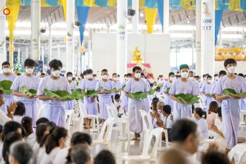 ภาพ No.78693:พิธีปลงผมนาคธรรมทายาท โครงการอบรมยุวธรรมทายาท มัชฌิมธรรมทายาท และธรรมทายาทรุ่นอุดมศึกษา ณ สภาธรรมกายสากล วัดพระธรรมกาย วันเสาร์ที่ 1 เมษายน พ.ศ. 2566