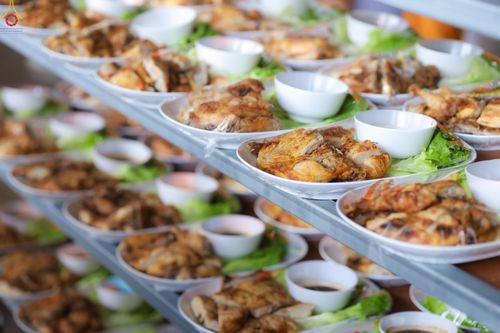 ภาพ No.325756:วันที่ 22 เมษายน พ.ศ.2569(วันคุ้มครองโลก) งานถวายมหาสังฆทาน 40,000 กว่าวัดทั่วประเทศ เจ้าหน้าที่ สาธุชน ร่วมใจจัดเตรียมภัตตาหารเพล (ชุด 2)