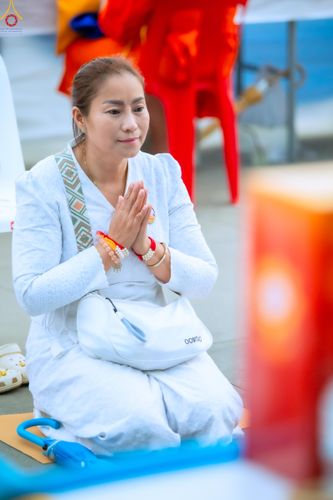 ภาพ No.324704:วันที่ 22 เมษายน พ.ศ.2569 (วันคุ้มครองโลก) บรรยากาศสาธุชน ในงานถวายมหาสังฆทาน 40,000 กว่าวัดทั่วประเทศ ณ ลานธรรม วัดพระธรรมกาย