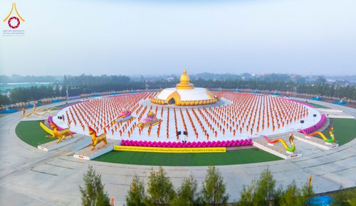 ภาพ No.299843:วันที่ 19 มกราคม พ.ศ.2569 พระธรรมยาตราปฏิบัติธรรมและถ่ายภาพหมู่ประวัติศาสตร์ ณ อนุสรณ์สถานลำดับที่ 5 สถานที่เผยแผ่วิชชาธรรมกายครั้งแรก  อนุสรณ์สถานบางปลาวัดบางปลา อ.บางเลน จ.นครปฐม ในโครงการธรรมยาตรา กตัญญูบูชา มหาปูชนียาจารย์ พระมงคลเทพมุนี(สด จนฺทสโร) 