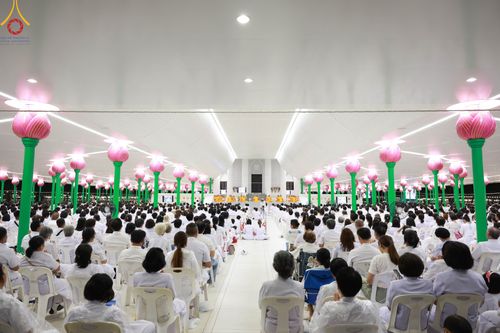 ภาพ No.89311:พิธีประดิษฐานรูปหล่อทองคำ  คุณยายอาจารย์มหารัตนอุบาสิกาจันทร์ ขนนกยูง ภายในมหาวิหารคุณยายอาจารย์ฯ เนื่องในวันครูผู้ค้นพบวิชชาธรรมกาย วันศุกร์ที่ 29 กันยายน พ.ศ. 2566 ณ วัดพระธรรมกาย จ.ปทุมธานี