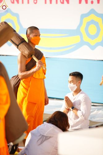ภาพ No.70745:พิธีต้อนรับพระธรรมยาตรา ในโครงการธรรมยาตรากตัญญูบูชา มหาปูชนียาจารย์ พระมงคลเทพมุนี(สด จนฺทสโร) พระผู้ปราบมาร อนุสรณ์สถาน 7 แห่ง ปีที่ 11 วันที่ 14 มกราคม พ.ศ. 2566 ณ อนุสรณ์สถานลำดับที่ 3 สถานที่เกิดในเพศสมณะ วัดสองพี่น้อง อ.สองพี่น้อง จ.สุพรรณบุรี