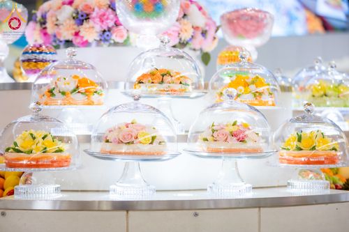 ภาพ No.318382:วันอาทิตย์ต้นเดือนที่ 5 เมษายน พ.ศ.2569 พิธีบูชาข้าวพระ ณ สภาธรรมกายสากล วัดพระธรรมกาย