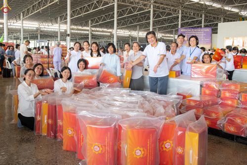 ภาพ No.322183:วันที่ 14 เมษายน พ.ศ.2569 การเตรียมกล่องไทยธรรม วันสุดท้าย เพื่องานถวายมหาสังฆทาน 40,000 กว่าวัดทั่วประเทศ วันคุ้มครองโลก 22 เมษายน พ.ศ.2569 วัดพระธรรมกาย