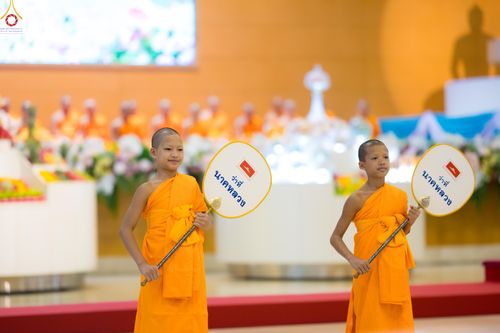 ภาพ No.342231:วันอาทิตย์ที่ 2 สิงหาคม พ.ศ.2569 พิธีมุทิตาสักการะพระภิกษุ  ผู้สอบได้เปรียญธรรม 9 ประโยค ระดับโลก ปีที่ 38, พิธีมอบโล่เกียรติยศ และทุนการศึกษา สำนักเรียนบาลีดีเด่นทั่วประเทศ ณ สภาธรรมกายสากล วัดพระธรรมกาย