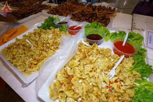 ภาพ No.303197:วันที่ 26 มกราคม พ.ศ. 2569 พิธีถวายภัตตาหารเป็นสังฆทาน แด่พระธรรมยาตรา ณ วัดพระธรรมกาย  จังหวัดปทุมธานี ในโครงการธรรมยาตรา กตัญญูบูชา มหาปูชนียาจารย์ พระมงคลเทพมุนี(สด จนฺทสโร) พระผู้ปราบมาร อนุสรณ์สถาน 7 แห่ง ปีที่ 14