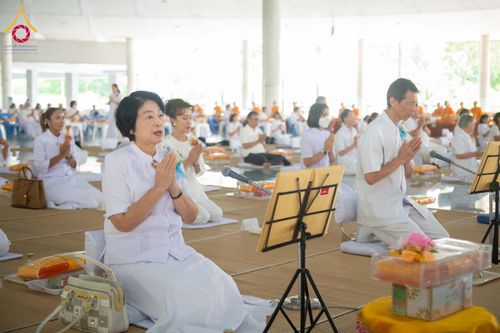 ภาพ No.315403:วันที่ 20 มีนาคม พ.ศ. 2569 พิธีเจริญพระพุทธมนต์ เนื่องในวาระอายุวัฒนมงคล 75 ปี พระเดชพระคุณพระภาวนาธรรมวิเทศ วิ. (ภูเบศ ฌานาภิญโญ) ผู้ช่วยเจ้าอาวาสวัดพระธรรมกาย และเจ้าอาวาสวัดพระธรรมกายเบเนลักซ์ ประเทศเบลเยียม  ณ หอฉันคุณยายอาจารย์ฯ วัดพระธรรมกาย