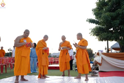 ภาพ No.282417:วันที่ 19 -20 ธันวาคม พ.ศ.2568 เบื้องหลังความสำเร็จ ของการจัดงานตักบาตร พระ 10,000 รูป Skywalk กาญจนบุรี