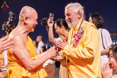 ภาพ No.312471:วันอังคารที่ 3 มีนาคม พ.ศ.2569 พิธีเวียนประทักษิณและจุดมาฆประทีป (ภาพชุดที่ 2) ณ ลานธรรมพระมหาธรรมกายเจดีย์ วัดพระธรรมกาย