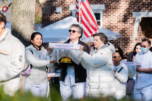 ภาพ No.100734:พิธีทอดกฐินบรมจักรพรรดิสร้างทุกสิ่ง  ณ วัดพระธรรมกายนิวเจอร์ซี ประเทศสหรัฐอเมริกา วันอาทิตย์ ที่ 19 พฤศจิกายน พ.ศ 2566