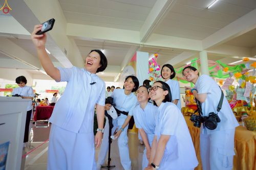 ภาพ No.265575:วันเสาร์ที่ 18 ตุลาคม พ.ศ. 2568 พิธีทอดกฐินสามัคคี ประจำปี 2568 “กฐินครัวมหาทาน” ณ ศูนย์อบรมเยาวชนบางปะหัน ตำบลหันสัง อำเภอบางปะหัน จังหวัดพระนครศรีอยุธยา