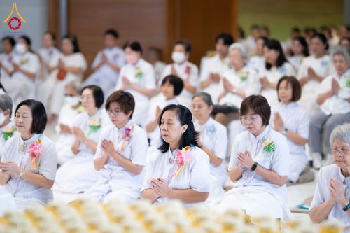 ภาพ No.174370:พิธีทอดกฐินกตัญญูบูชาธรรม ณ ศูนย์ปฏิบัติธรรมพระมงคลเทพมุนี อ.สองพี่น้อง จ.สุพรรณบุรี ในโครงการกฐินสามัคคีทั่วไทย 30,000 วัด บูชาธรรม 80 ปี หลวงพ่อธัมมชโย โดยคณะศิษยานุศิษย์วัดพระธรรมกาย วันที่ 10 พฤศจิกายน พ.ศ. 2567