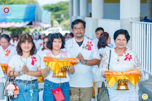 ภาพ No.158718:พิธีทอดผ้าป่า ศูนย์ปฏิบัติธรรมสวนผึ้ง จ.ราชบุรี วันที่ 15 กันยายน พ.ศ. 2567