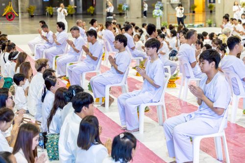 ภาพ No.230681:วันที่ 29 มิถุนายน พ.ศ.2568 พิธีตัดปอยผมและปลงผมนาคธรรมทายาท โครงการบรรพชาอุปสมบทหมู่ รุ่นเข้าพรรษา ณ วิหารคด วัดพระธรรมกาย