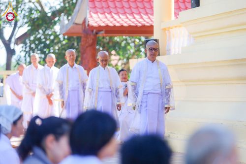 ภาพ No.181408:พิธีอุปสมบท ณ วัดศรีพันดอน อ.ภูเรือ จ.เลย วันที่ 4 ธันวาคม พ.ศ. 2567 จัดโดย ศูนย์ปฏิบัติธรรมแก้วภูเรือ ในโครงการอุปสมบทหมู่ บูชาธรรมมหาปูชนียาจารย์ ปี 2567