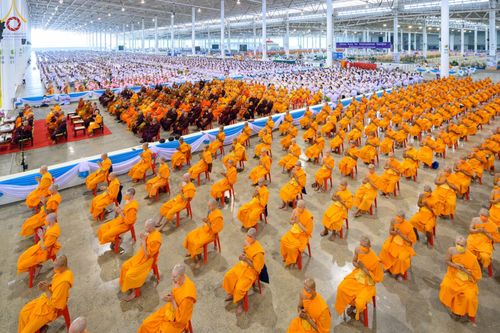 ภาพ No.76895:พิธีบูชาข้าวพระ ในวันมาฆบูชา อาทิตย์ต้นเดือนที่ 6 มีนาคม พ.ศ. 2566 ณ วัดพระธรรมกาย จ.ปทุมธานี