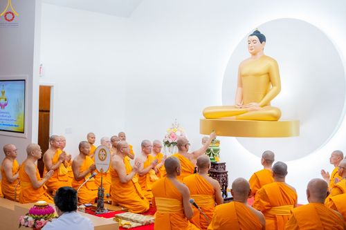 ภาพ No.91213:พิธีสมโภชพระประธาน "พระธรรมกาย" , พิธีเปิดไฟมงคลและเปิดไฟส่องสว่างรัศมีดวงธรรมพระประธาน "พระธรรมกาย" , พิธีทอดผ้าป่าภาคพื้น 19 วัดศูนย์สาขาภาคพื้นอเมริกา  และพิธีมุทิตาสักการะพระมหาเถระ พระเถระ ประจำปี 2566 วันอาทิตย์ที่ 15 ตุลาคม พ.ศ. 2566