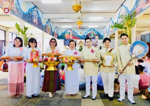 ภาพ No.181726:พิธีทอดกฐิน ณ วัดศรีบุญเรือง จ.นครราชสีมา ในโครงการทอดกฐินสามัคคีทั่วไทย 30,000 วัด บูชาธรรม 80 ปี หลวงพ่อธัมมชโย โดยคณะศิษยานุศิษย์วัดพระธรรมกาย วันที่ 2 พฤศจิกายน พ.ศ. 2567