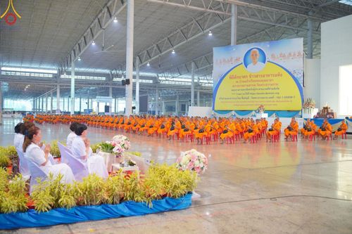 ภาพ No.122981:พิธีตักบาตร และพิธีบูชาข้าวพระ ในวันอาทิตย์ต้นเดือนที่ 4 กุมภาพันธ์ พ.ศ. 2567 ณ วัดพระธรรมกาย จ.ปทุมธานี