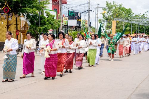 ภาพ No.145467:ศูนย์ปฎิบัติธรรมนครวัด ร่วมกับสำนักงานเจ้าคณะจังหวัดไพลิน ถวายเทียนพรรษา มหาสังฆทานครั้งยิ่งใหญ่ เชื่อมสัมพันธ์ ไทย-กัมพูชา 80 วัด บูชาธรรมธรรมหลวงพ่อธัมมชโย ณ วัดโพธิมาราม จ.ไพลิน ประเทศกัมพูชา วันพุธที่ 17 กรกฎาคม พ.ศ. 2567