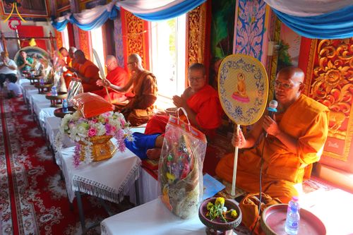 ภาพ No.173014:พิธีทอดกฐิน วัดพญาเม็งราย จ.เชียงราย ในโครงการกฐินสามัคคีทั่วไทย 30,000 วัด บูชาธรรม 80 ปี หลวงพ่อธัมมชโย โดยคณะศิษยานุศิษย์วัดพระธรรมกาย วันที่ 30 ตุลาคม พ.ศ. 2567