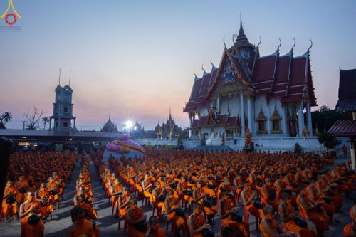 ภาพ No.116002:พิธีตักบาตรพระธรรมยาตรา ณ อนุสรณ์สถานลำดับที่ 4 สถานที่เกิดด้วยกายธรรม วัดโบสถ์(บน) จ.นนทบุรี วันที่ 21 มกราคม พ.ศ. 2567