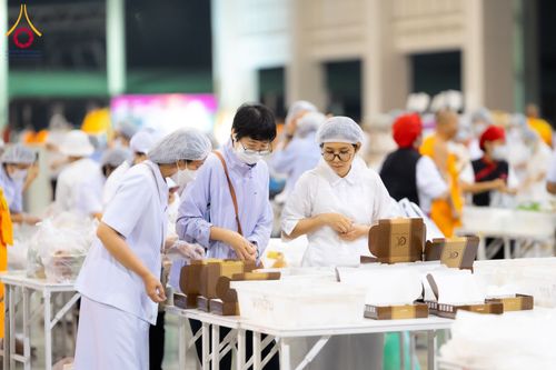 ภาพ No.120571:พิธีถวายภัตตาหารเป็นสังฆทาน แด่คณะพระธรรมยาตรา ปีที่ 12 วันที่ 29 มกราคม พ.ศ. 2567 ณ สภาธรรมกายสากล วัดพระธรรมกาย