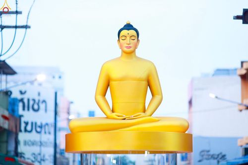 ภาพ No.236891:วันอาทิตย์ที่ 10 สิงหาคม พ.ศ. 2568 มหาสังฆทานครั้งยิ่งใหญ่ ตักบาตรพระ 10,000 รูป ถ.นิพัทธ์อุทิศ 3 ใจกลางนครหาดใหญ่ จ.สงขลา