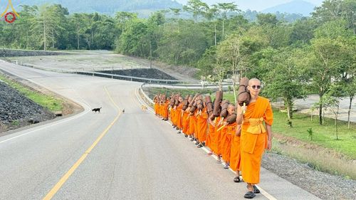 ภาพ No.218186:วันอังคารที่ 16 เมษายน พ.ศ. 2568 กิจกรรมสามเณรเดินธรรมยาตรา ในโครงการบรรพชา สามเณรภาคฤดูร้อนปี 2568 ศูนย์ปฏิบัติธรรมเขาคิชฌกูฏ จันทบุรี