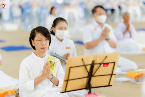 ภาพ No.226874:วันเสาร์ที่ 31 พฤษภาคม พ.ศ. 2568 พิธีถวายภัตตาหารเมนูสวรรค์ "เพื่อการบรรลุธรรม" ณ หอฉันคุณยายอาจารย์ วัดพระธรรมกาย