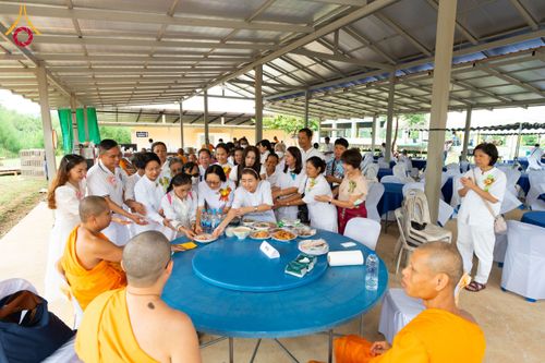 ภาพ No.164699:พิธีทอดกฐิน ณ ธุดงคสถานเขาย้อย เพชรบุรี สร้างอาคารปฏิบัติธรรม พระมงคลเทพมุนี(สด จนฺทสโร) ตำบลสระพัง อำเภอเขาย้อย จังหวัดเพชรบุรี วันอาทิตย์ ที่ 20 ตุลาคม พ.ศ. 2567