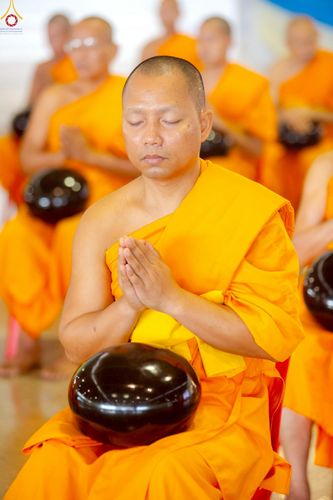 ภาพ No.227832:วันอาทิตย์ที่ 1 มิถุนายน พ.ศ. 2568 พิธีตักบาตร , พิธีบูชาข้าวพระ ณ วัดพระธรรมกาย จ.ปทุมธานี