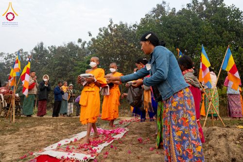 ภาพ No.130935:Photo Story ปฐมบรรพชาชาวพุทธมาร์มา Episode 4/5 วันที่ 13 กุมภาพันธ์พ.ศ. 2567 ณ วัดธัมจักร อรัญกุฏิ บังกลาเทศ