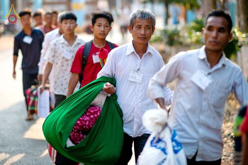 ภาพ No.75724:พิธีตัดปอยผม และ ปลงผมนาคธรรมทายาท ในโครงการบรรพชาสามเณรหมู่ครั้งที่ 3 วันที่ 9 กุมภาพันธ์ พ.ศ. 2566 ณ วัดเบงกาลี เมืองคากาจารี ประเทศบังกลาเทศ