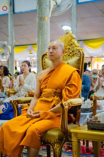 ภาพ No.164306:พิธีทอดกฐิน ณ วัดบางนาง จ.ชลบุรี ในโครงการกฐินสามัคคีทั่วไทย 30,000 วัด บูชาธรรม 80 ปี หลวงพ่อธัมมชโย โดย คณะศิษยานุศิษย์วัดพระธรรมกาย วันที่ 20 ตุลาคม พ.ศ. 2567