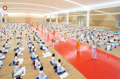 ภาพ No.232475:วันอาทิตย์ที่ 6 กรกฏาคม พ.ศ. 2568 พิธีมุทิตาสักการะพระครูสัญญาบัตร ปีพุทธศักราช 2568 ณ ห้องแก้วสารพัดนึก2 สภาธรรมกายสากล วัดพระธรรมกาย