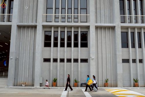 ภาพ No.242685:วันที่ 29-31 สิงหาคม พ.ศ. 2568 องค์กรภาคีเครือข่าย “บวร” (บ้าน-วัด-โรงเรียน-ราชการ) อ.คลองหลวง จัดบวชอุบาสิกาแก้ว ถวายพระราชกุศลแด่สมเด็จพระพันปีหลวง - กตัญญูบูชาแด่ผู้มีพระคุณ