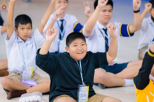 ภาพ No.106580:วันรวมพลังเด็กดี V-star ผู้นำฟื้นฟูศีลธรรมโลก จังหวัดสมุทรสาคร วันพฤหัสบดีที่ 28 ธันวาคม พ.ศ. 2566 ณ โรงเรียนสมุทรสาครวิทยาลัย อำเภอเมือง จังหวัดสมุทรสาคร