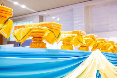 ภาพ No.233732:วันเสาร์ที่ 19 กรกฎาคม พ.ศ.2568 วันมหารำลึก ครั้งที่ 35 พิธีรำลึกถึงนักสร้างบารมี , พิธีสวดพระพุทธมนต์ , พิธีทอดผ้าบังสกุลและถวายไทยธรรม วัดพระธรรมกาย